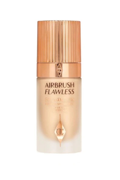 CHARLOTTE TİLBURY AIRBRUSH FLAWLESS FOUNDATION 5 WARM CHAUD 30ML.