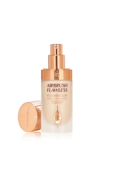 CHARLOTTE TİLBURY AIRBRUSH FLAWLESS FOUNDATION 2 NEUTRAL 30ML