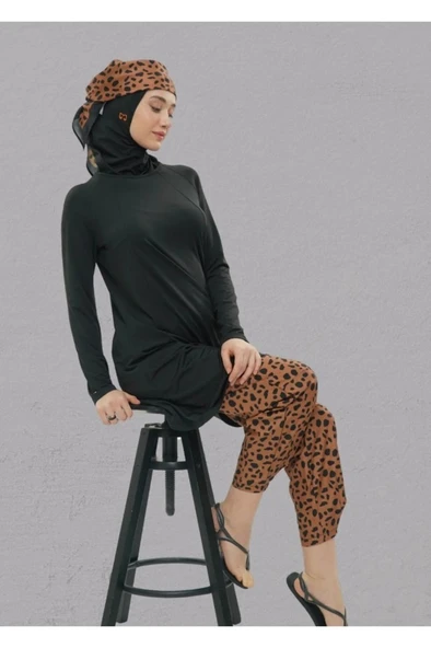 Mayovera Kaplan  Desenli Mayo  Bej Pantolon