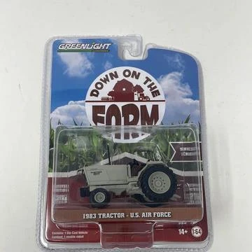 Greenlight Collectibles Down On The Farm Series 6 1983 Tractor U.S. Air Force - 3