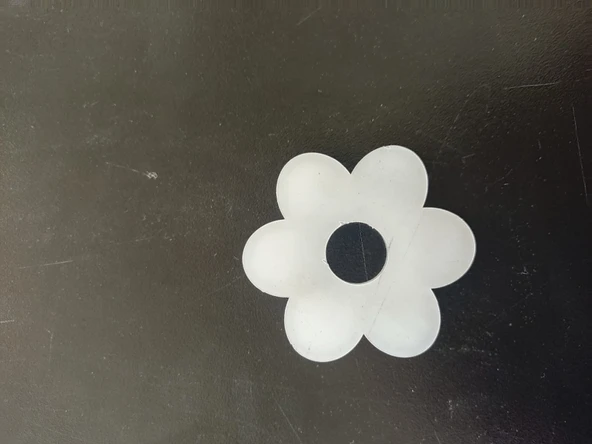 HEROPLEKSİ ŞEFFAF PLEKSİ (20ADET) 6CM PAPATYA ORTASI BOŞ 2MM KALINLIĞINDA SÜSLEMEYE UYGUN