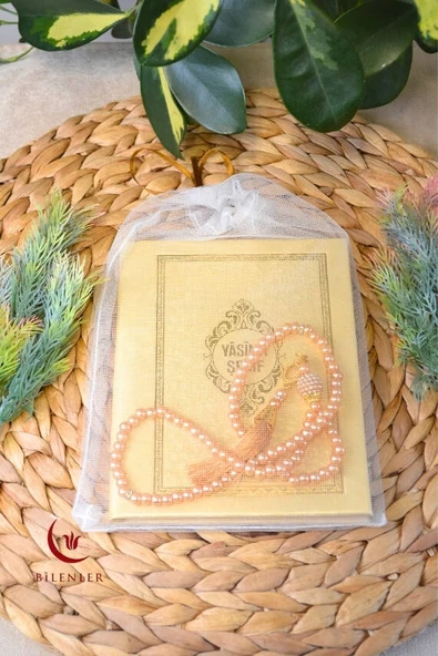 Tül Keseli İnci Tesbihli Yasin Kitabı Çanta Boy Termo Deri Kaplı Gold – Arapça, Türkçe Okunuşlu ve Mealli – 128 Sayfa  Hac Umre ve Mevlit Hediyeliği ürün görseli