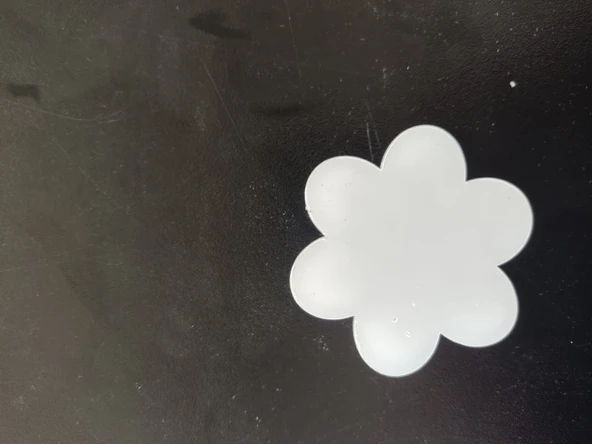 HEROPLEKSİ ŞEFFAF PLEKSİ (20ADET) 6CM PAPATYA 2MM KALINLIĞINDA SÜSLEMEYE UYGUN