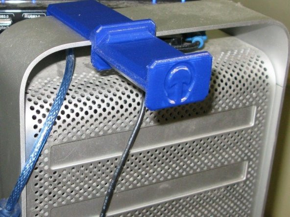 Eski Mac Pro İçin Kulaklık İstirahati Plastik Aparat - 2