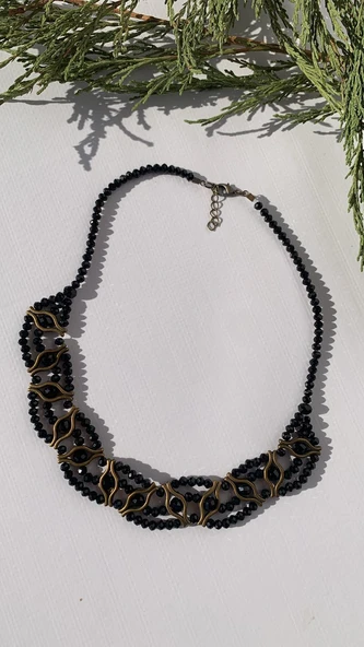 Siyah Kristal Taşlı Antik Sarı Aksesuarlı Ve Antik Sarı Süslemeli Boncuk Kolye Hediyelik - 5