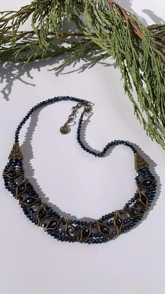 Parlak Antrasit Kristal Taşlı Antik Sarı Aksesuarlı Ve Antik Sarı Süslemeli Boncuk Kolye Hediyelik