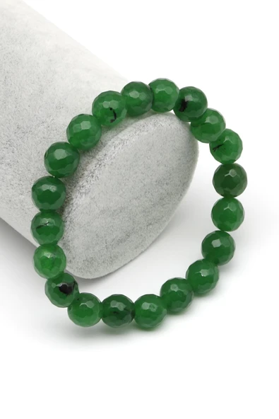 Tayvan Yeşim Doğal Taş Bileklik 10 mm Fasetli Küre Kesim ürün görseli