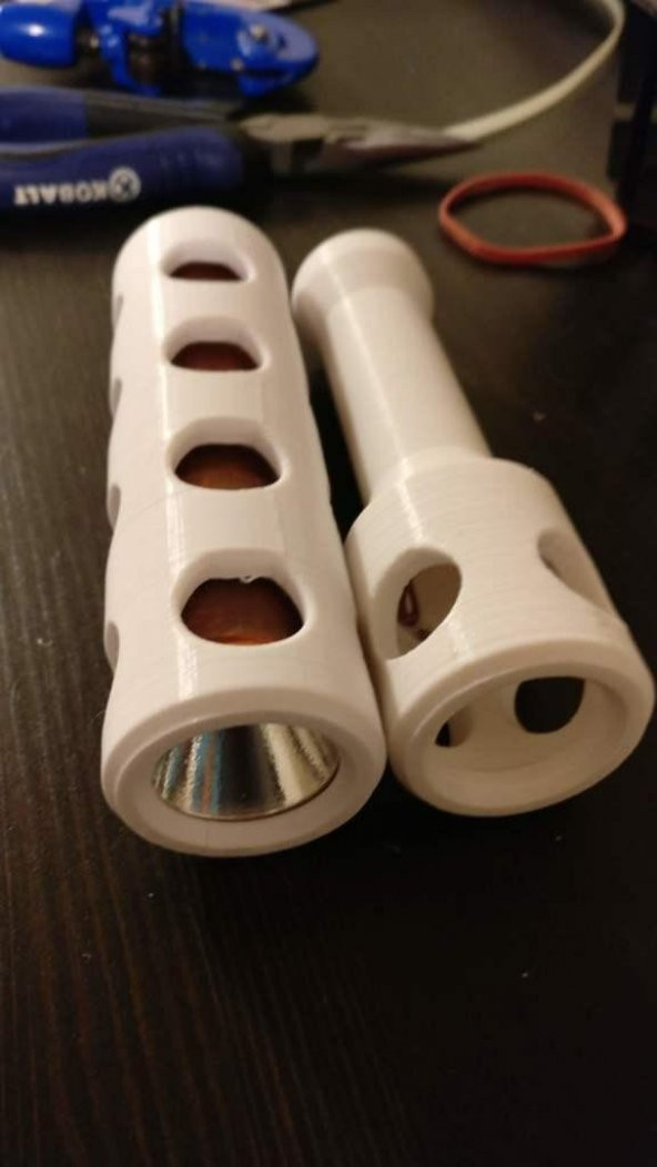 El Feneri Gövdesi İle Bakır Boru Soğutucu Led / Reflektör Açılır Plastik Aparat