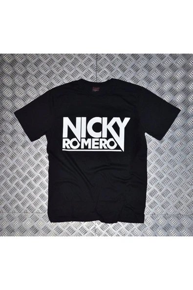 fame-stoned  Unisex Siyah Nıcky Romeo Baskılı T-shirt ürün görseli