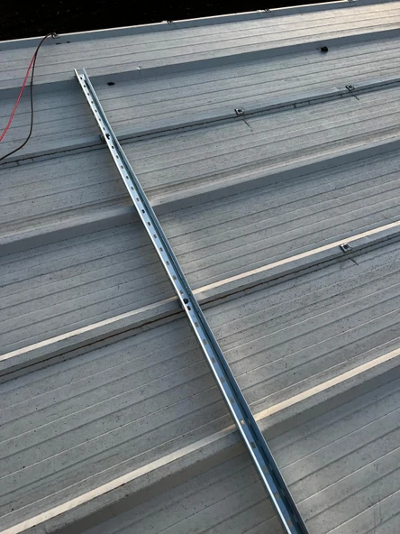 Güneş Paneli Aleminyum Montaj Aparatı 6 Panel İçin 6 Adet 250 cm Boy Profil 10 Adet Orta Klemp 4 Adet Son Klemp - 2