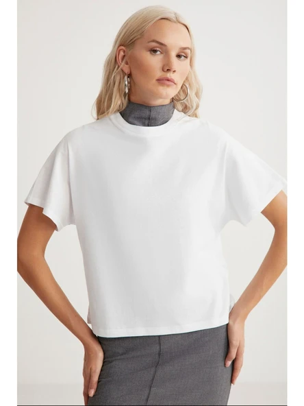 Grimelange Lottie Kadın Regular Kalıp Bisiklet Yaka  Pamuk Kısa Kollu Beyaz T-shirt