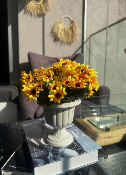 Nettenevime Yapay Çiçek Krem Antik Saksıda Sarı Papatya 23cm ürün görseli 1