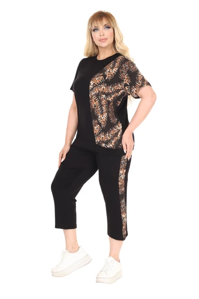Melsay Butik Siyah Kısa Kol Yarım Başak Garnili Viskon Kapri Takım - 2