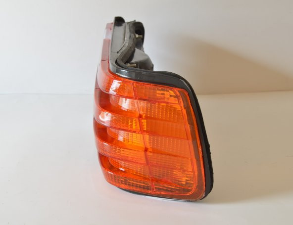 MERCEDES SE-SEL SERİSİ W126 STOP SAĞ 1268200864 - 2