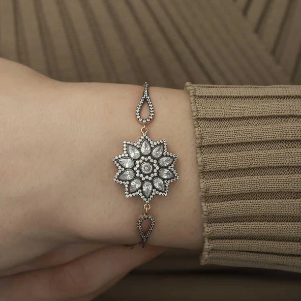 Kruvazör ​Gümüş Rose Çiçek Desenli Elmas Montür Bileklik - 2