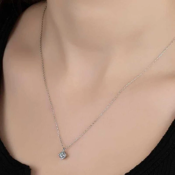 Kruvazör Swarovski Taşlı Gümüş Tektaş Bayan Kolye - 2