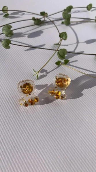 Şeffaf Gold Glitter Süslemeli Aslan Şekil Gold Aksesuarlı Epoksi Küpe El Yapımı Hediyelik - 3