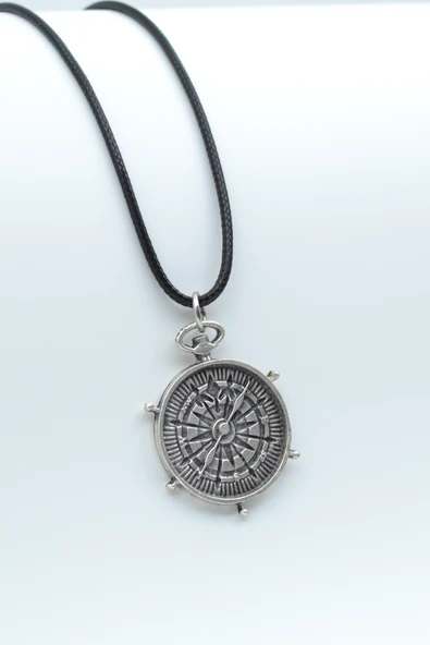 Pusula Gümüş Kaplama Deri İp Kolye ürün görseli 1