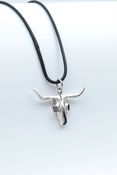 Boğa - Kuru Kafa Gümüş Kaplama Deri İp Kolye ürün görseli 1