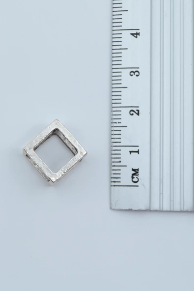 3'lü Geometrik Üçgen Küp Pusula Gümüş Kaplama Kolye Seti - Resim 4