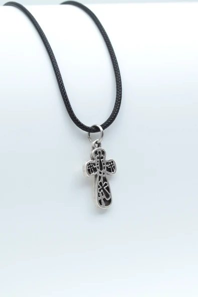 Haç Desenli Haç Gümüş Kaplama Deri İp Kolye ürün görseli 1