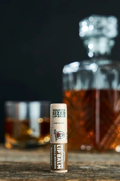 Dr.Squatch Men's Vanilla Bourbon Nemlendirici Dudak Balsamı 7GR - 5