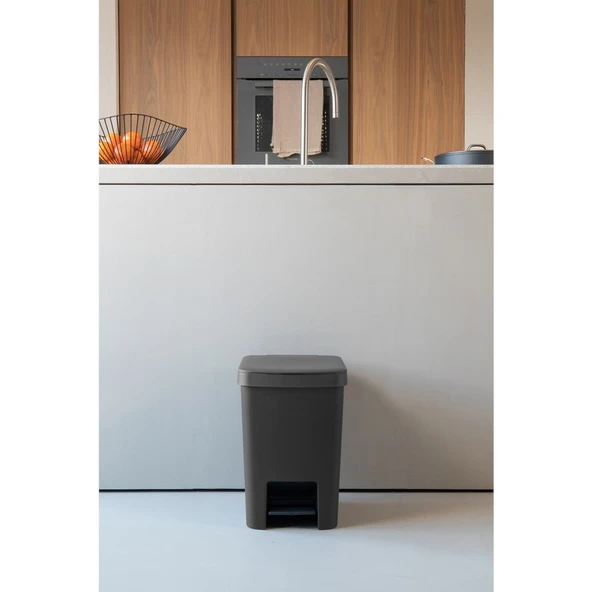 Brabantıa Stepup Dark Grey Plastik Pedallı Çöp Kutusu 16l - 3