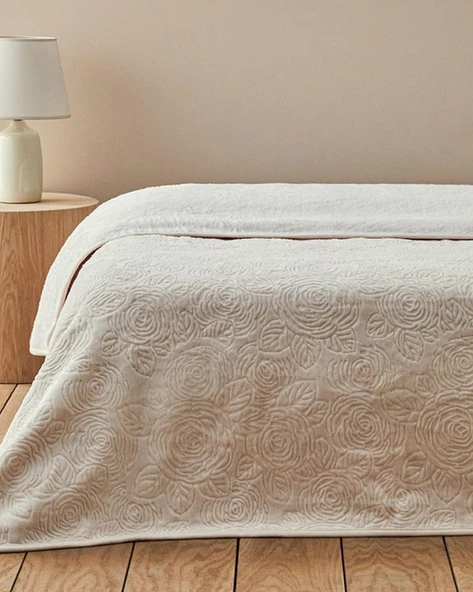 English Home Shabby Rose Emboss Çift Kişilik Battaniye Krem