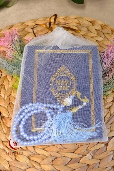 Tül Keseli İnci Tesbihli Yasin Kitabı Çanta Boy Termo Deri Kaplı Lacivert – Arapça, Türkçe Okunuşlu ve Mealli – 128 Sayfa  Hac Umre ve Mevlit Hediyeliği ürün görseli