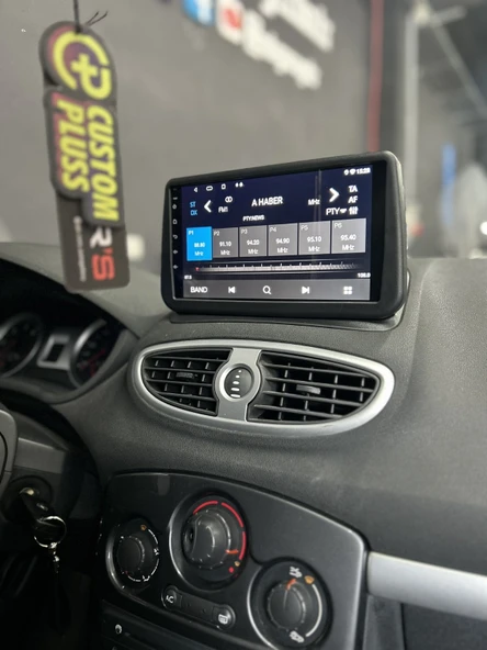 RENAULT CLİO 3 UYUMLU ANDROİD 4 GB RAM 64 GB DAHİLİ HAFIZA 9İNÇ MULTİMEDYA KABLOSUZ CARPLAY GERİ GÖRÜŞ KAMERALI