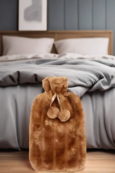 2 Litre Ponponlu Yumuşak Peluş Sıcak Su Torbası Açık Kahve - 3