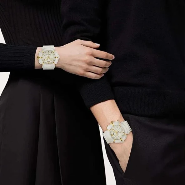 Versace VRSCVE0L00225 Erkek Kol Saati  - Resim 5