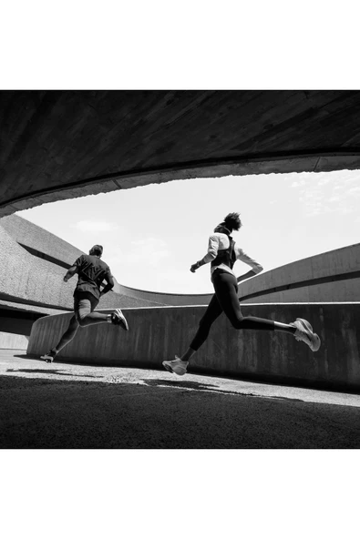 Apple Watch Ultra 2 GPS + Cellular 49mm Natürel Titanyum Kasa ve Mavi-Ocean Kordon Akıllı Saat - 4