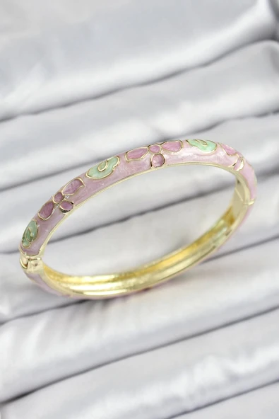 MuI MuI Mineli Gold Renk Pirinç Pembe Çiçek Desenli Kadın Kelepçe ürün görseli 1