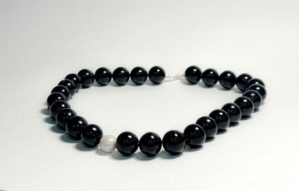 SIKMA OLTU TEK İNCİLİ KOLYE ürün görseli 1