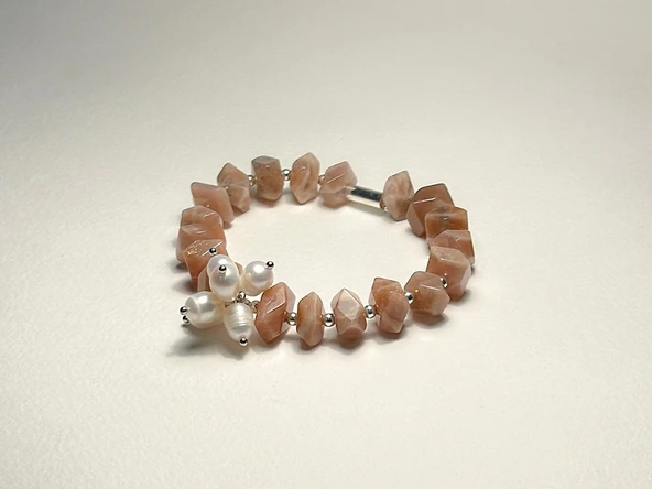 LUMİN  GÜNEŞTAŞI LASTİKLİ BİLEKLİK ürün görseli 1