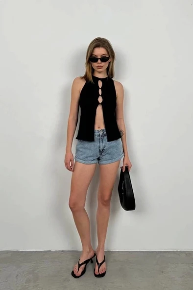 Halter Yaka Göğüs Detay Bluz - 1