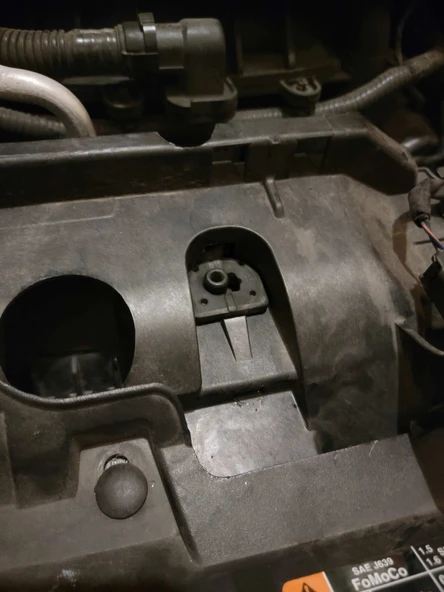 print studio Ford Fiesta Radyatör Destek Braketi