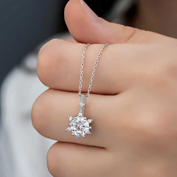 925 Ayar ​Gümüş Çiçek Desenli Kadın Kolye ürün görseli 1