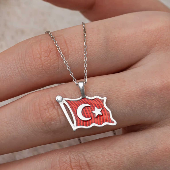 Gümüş Türk Bayrağı Kadın Kolye ürün görseli 1