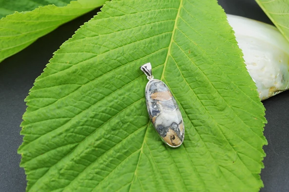 Akik Taşlı Oval Model 925 Ayar Gümüş Kolye