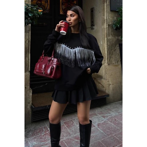 Püskül Detaylı Sweatshirt