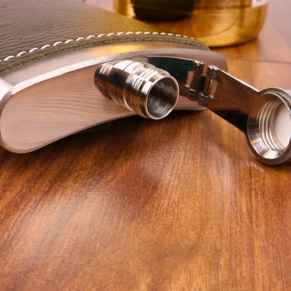 Perlotus 5 Oz 150 cc Haki Yeşil El Yapımı Deri Kılıflı Çelik Viski Cep Matarası - 4