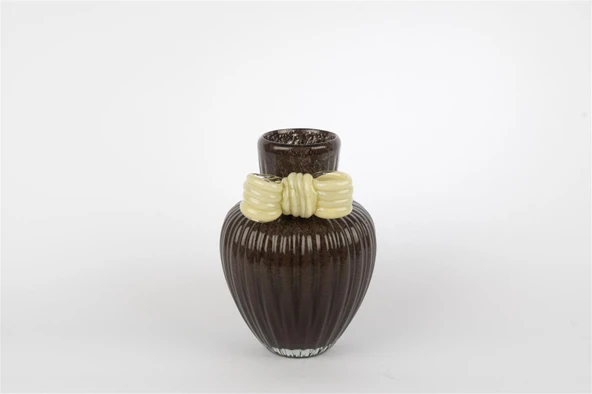 Mikasa Moor Velora Fiyonklu Cam Vazo 15x21cm ürün görseli