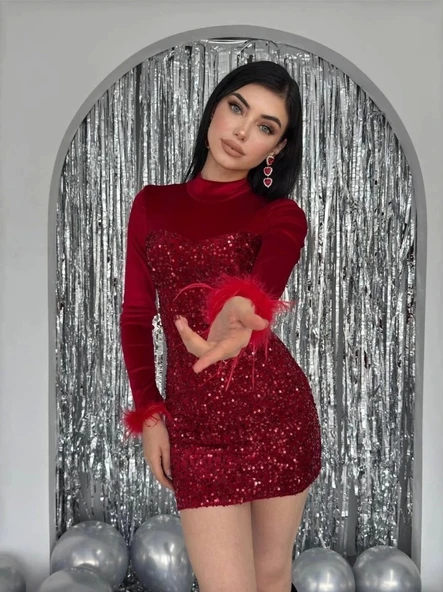 Tepu Tüy Detaylı Elbise - 1