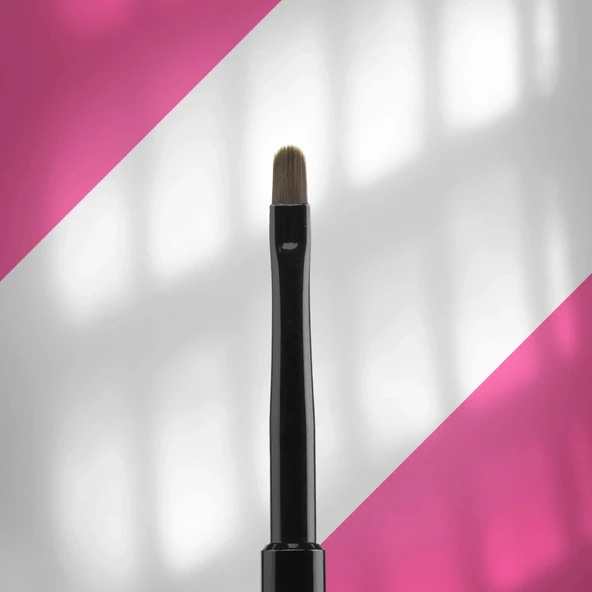 Staleks Sentetik Protez Tırnak Jel Fırçası No:4 7mm NBE-06 ürün görseli