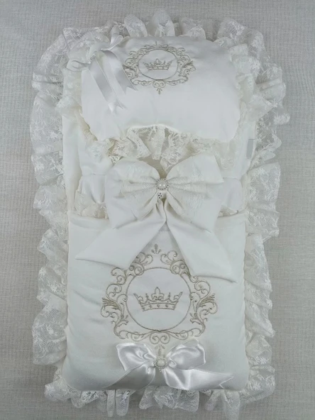 Yenidoğan Antalya Taç Nakışlı Kundaklı Trilüks Unisex 3lü Alt Açma Seti Ekru - 2