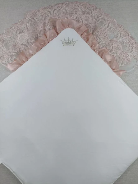 Sahra Taç Nakışlı İnci Ve Dantel Fiyonklu Çift Dantel Duvaklı Trilüks Kundak Bebek Battaniyesi Gül Kurusu - Resim 4
