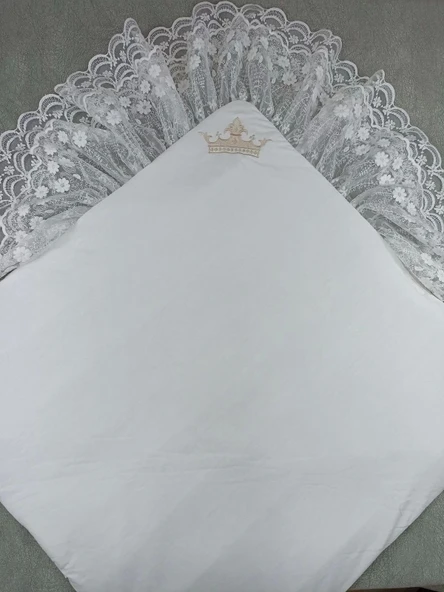 Yenidoğan Saray Kadife Taç Nakışlı İnci Fiyonklu Çift Dantel Duvak Trilüks Kundak Bebek Battaniyesi Vizon-ekru - Resim 4