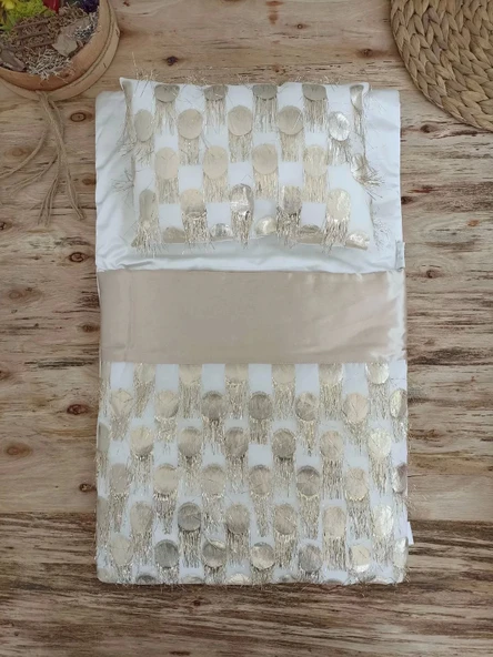 Yenidoğan İzmir İncisi Tül İşlemeli Pamuklu Fiyonklu Kundaklı Lüks 3lü Alt Açma Seti Gold - 3